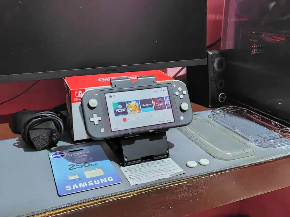 Nintendo Switch Lite C*F*W 256gb 2024 fullset mulus !!!