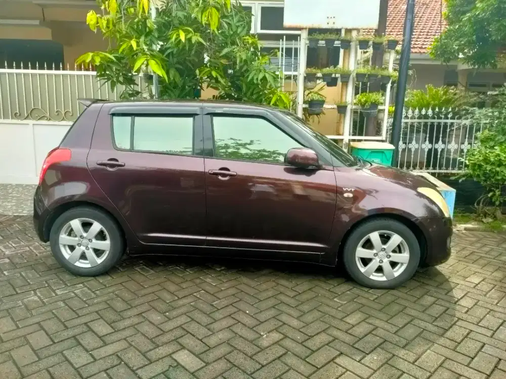 Jual Suzuki Swift ST 2009 MT