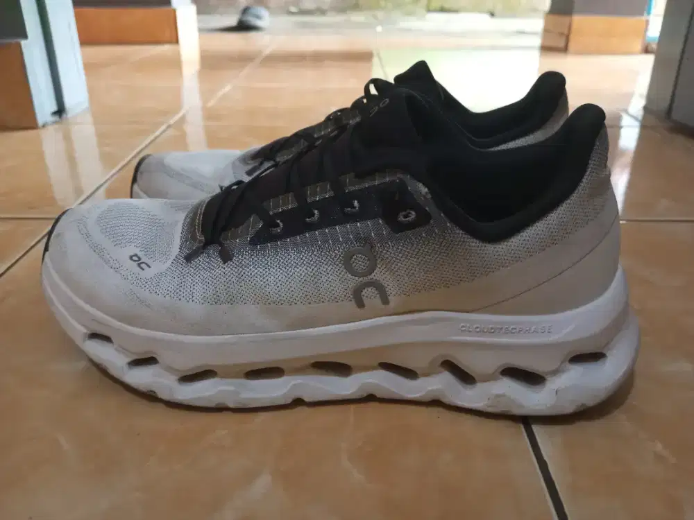 Dijual Sepatu QC