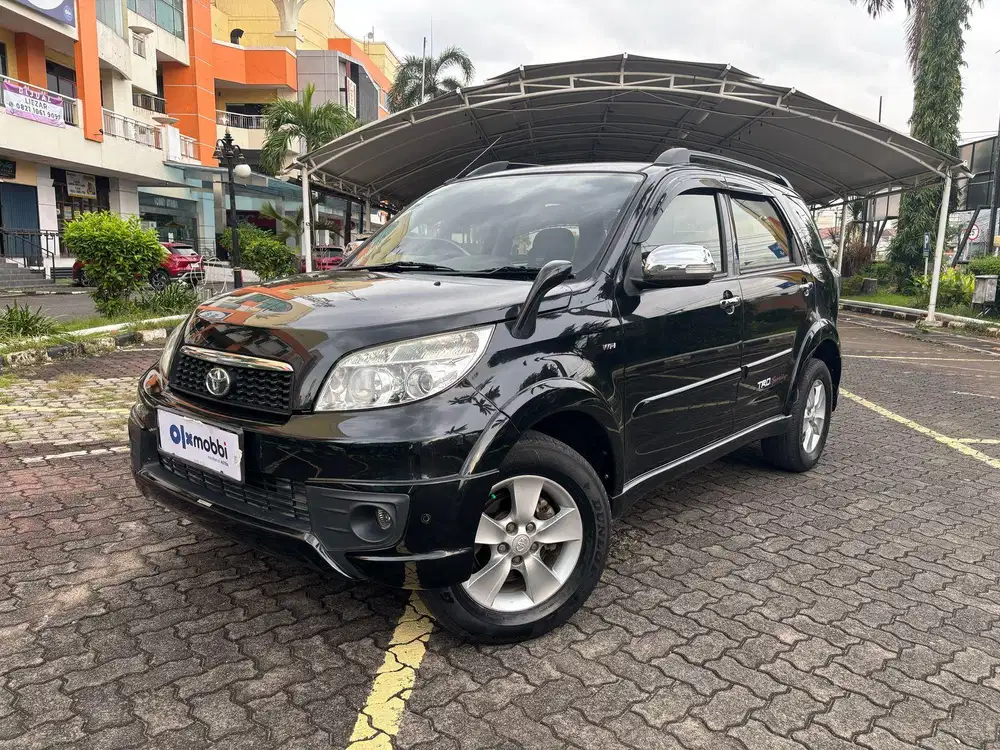 Pajak Panjang - Toyota Rush 1.5 TRD Sportivo Bensin-MT 2015