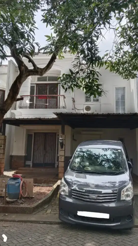 Disewakan Rumah Raffles Hills Cibubur