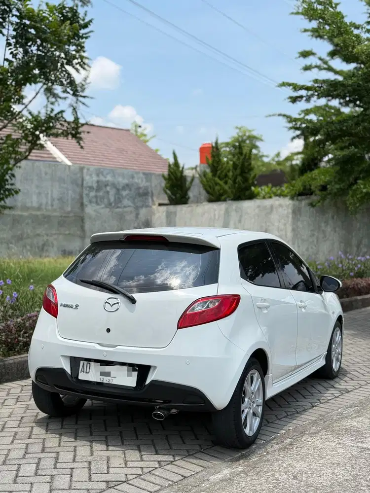 Mazda 2 2012 Bensin