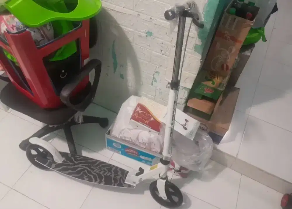 Scooter Putih Seken