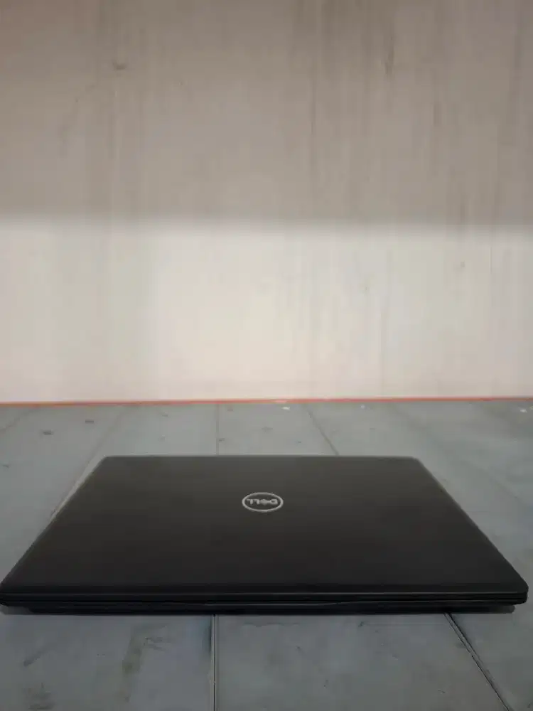 Laptop Dell Latitude 3490 core i3 8130U RAM 8GB