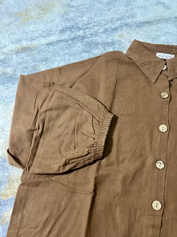 Kemeja Wanita Coklat Mahara