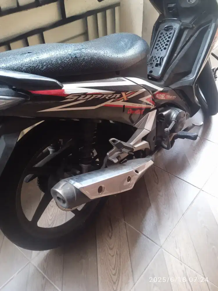 Di jual motor supra x 125.inject