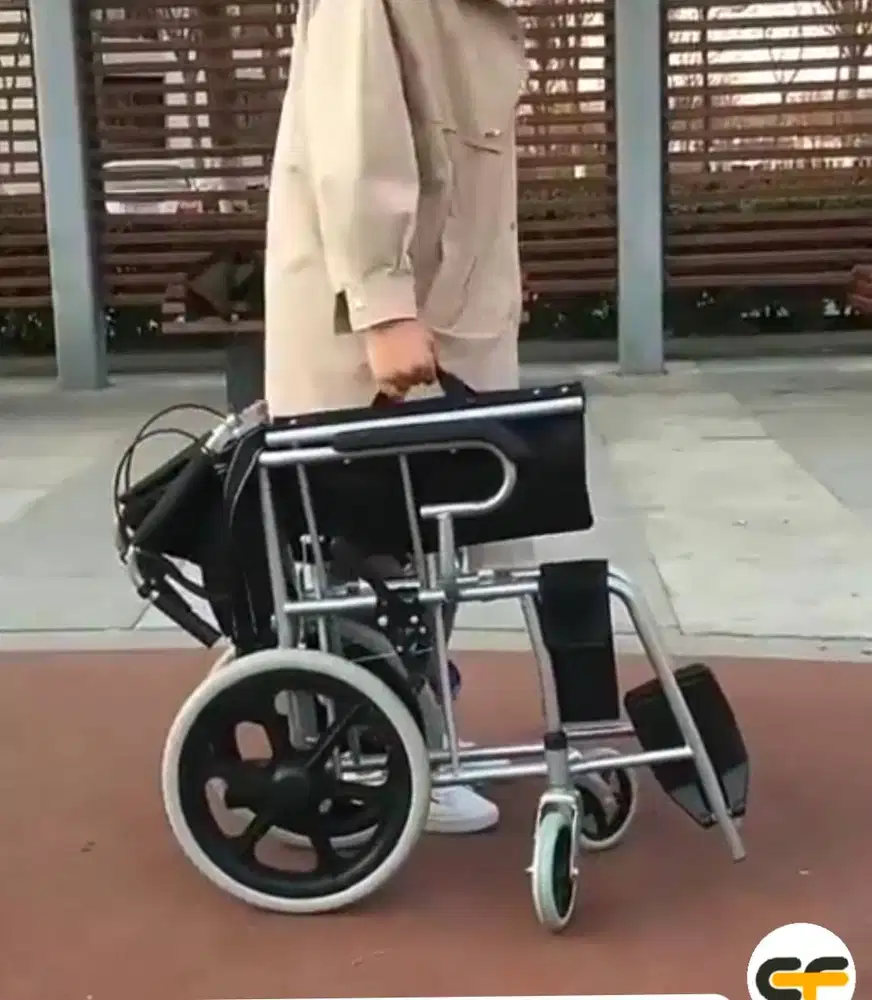 Kursi Roda Traveling