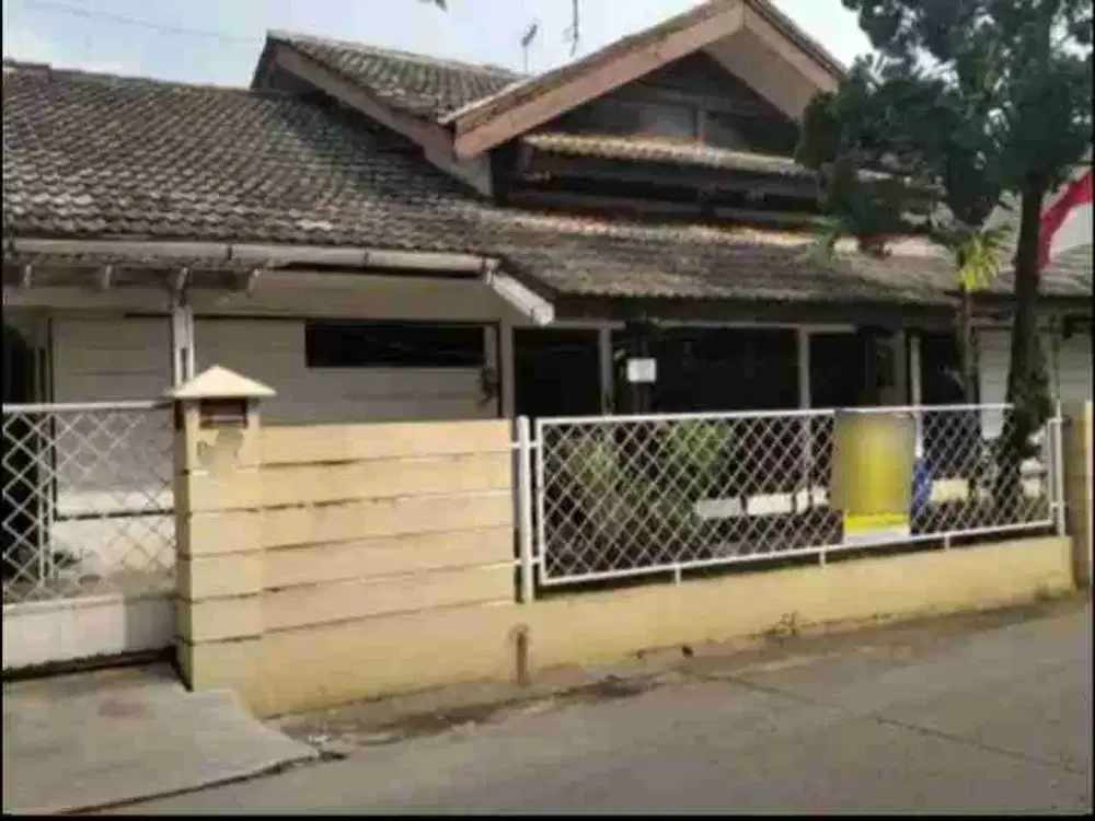 Rumah STRATEGIS luas tanah 300m2 komplek jatibening