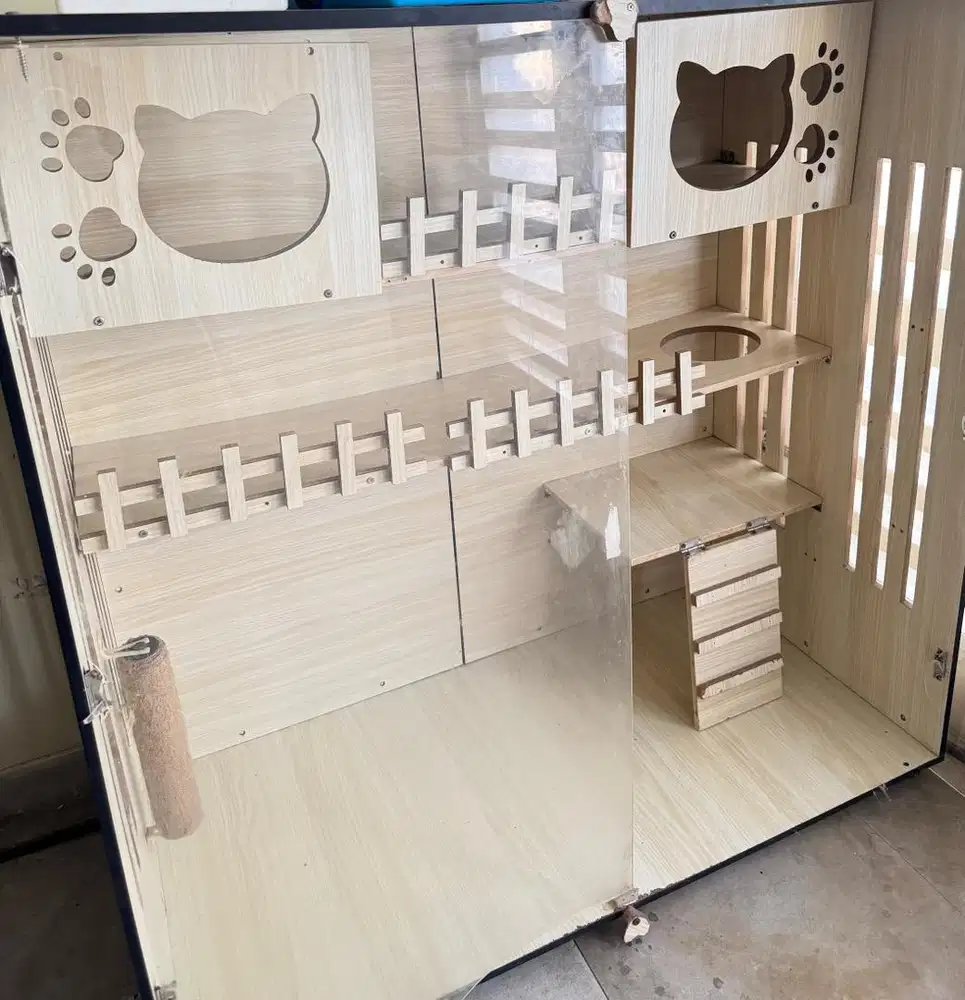 Kandang kucing sultan