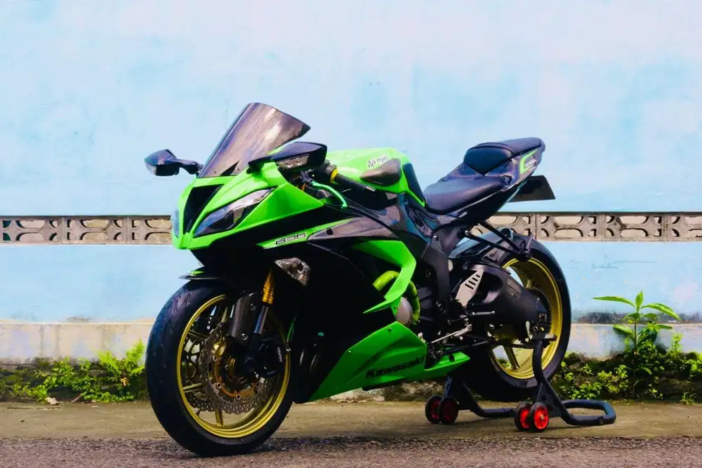 Kawasaki zx636R like new zx6R Z800 CBR650 Z900 GSX600