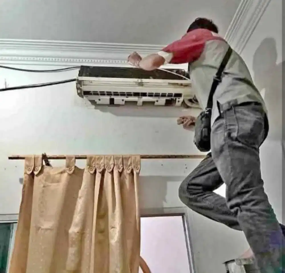 Service AC tidak dingin, bongkar pasang AC, cuci AC, tambah freon dll