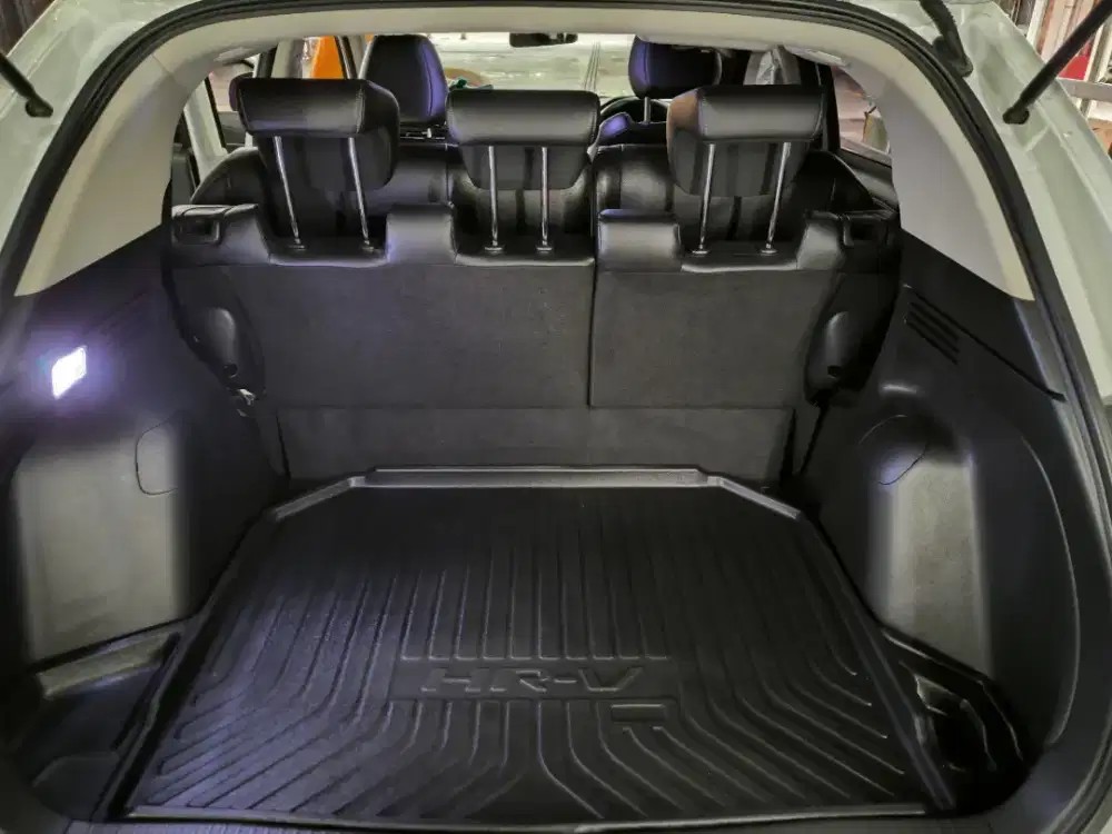 Honda HRV SE Putih 2019 Pajak Panjang