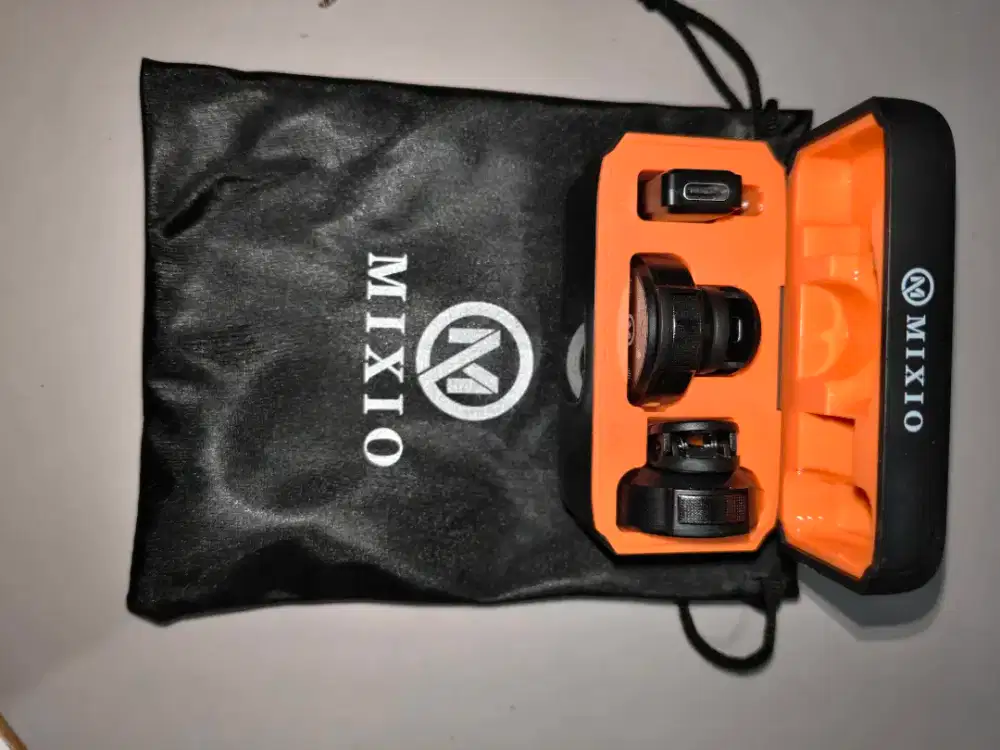 MIXIO T11 Magnetic Mic Wireless Clip on 
Microphone Mikrofon Lavalier