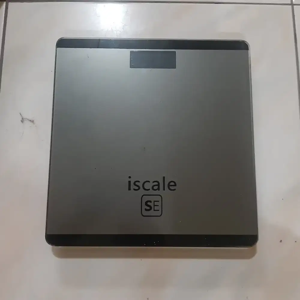 Timbangan badan Electronic Digital