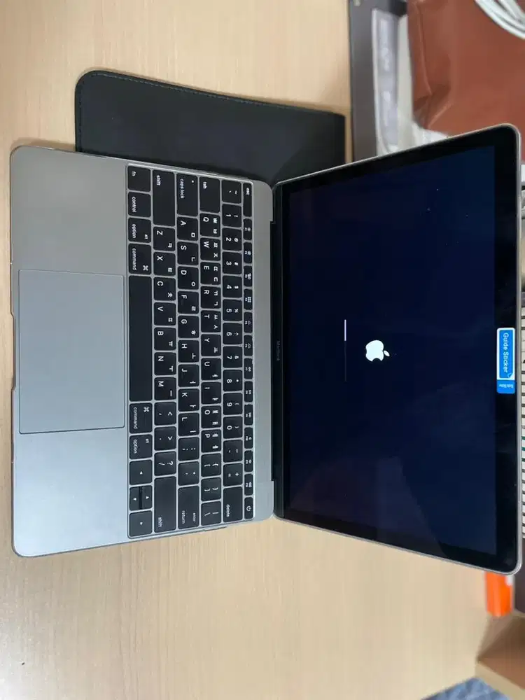 Macbook Air 12 inch 2016