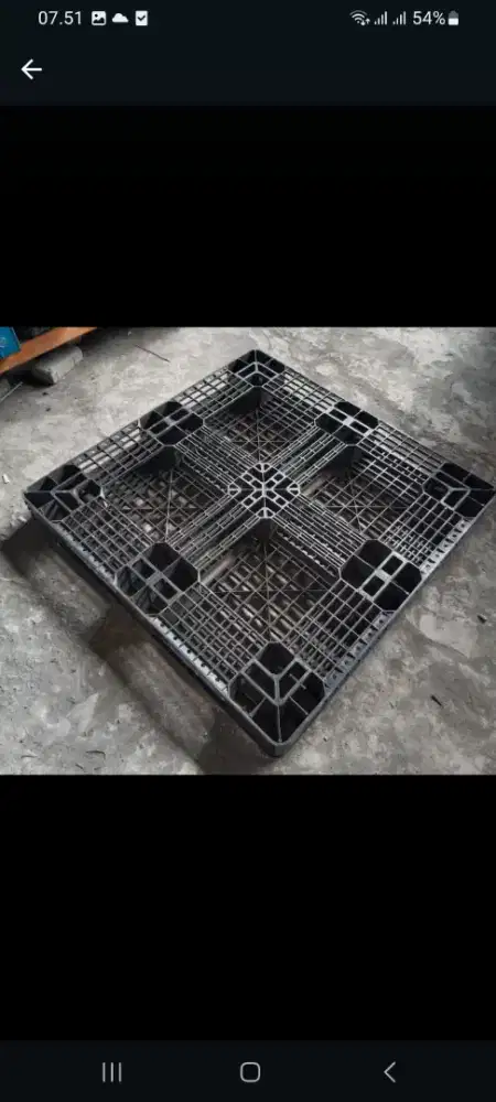 Pallet plastik bekas dan baru untuk industri farmasi