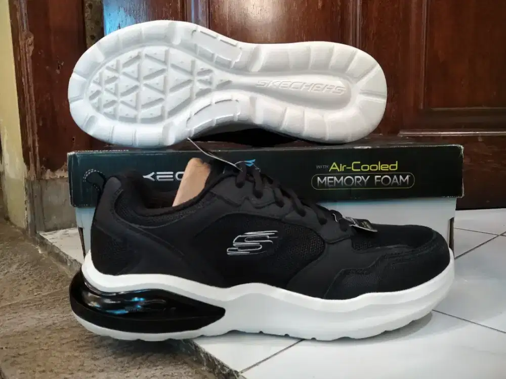 Sepatu hitam Skechers air size 45.5 murah