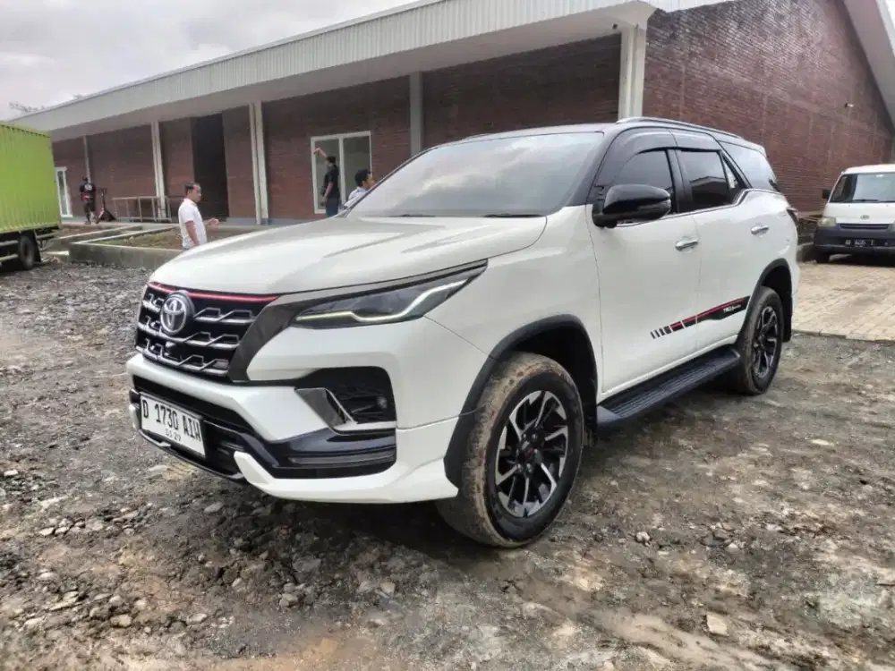 Toyota Fortuner VRZ TRD 2,4 Nik 2020