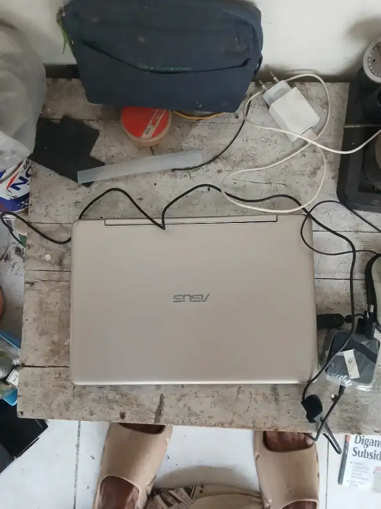 Laptop asus vivo book flip T-201 S