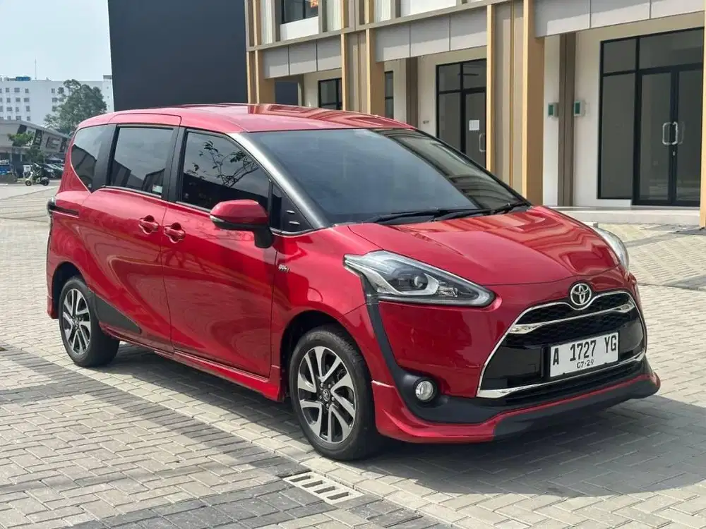 toyota sienta Q at 2019 km low