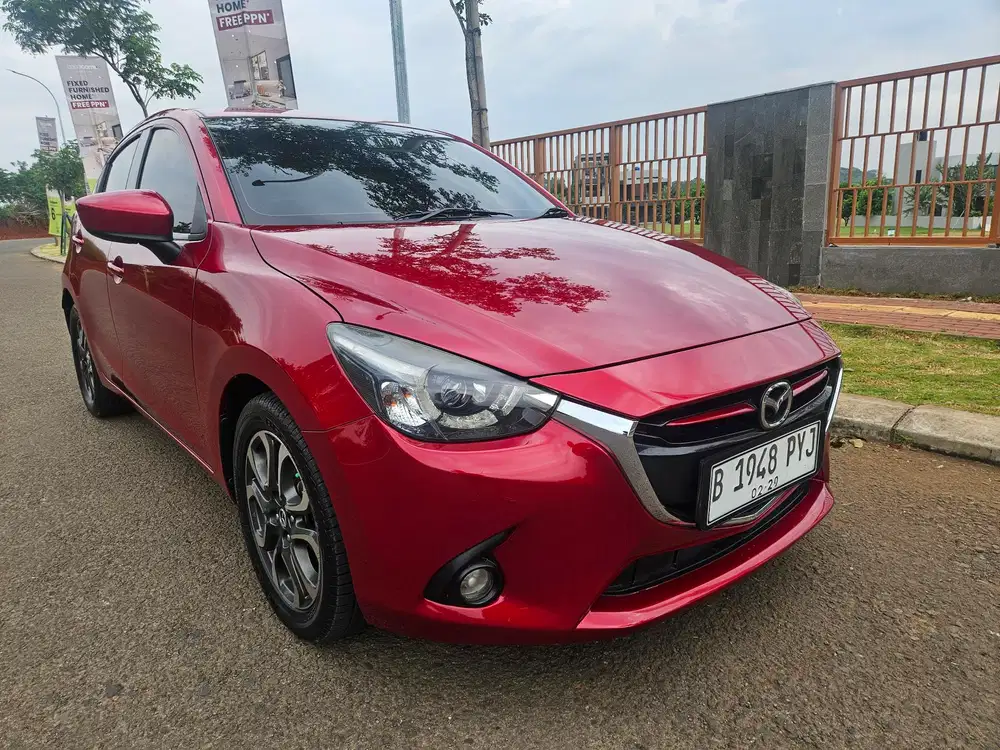 Mazda 2 R Skyactiv AT Tahun 2016 , NIK 2015