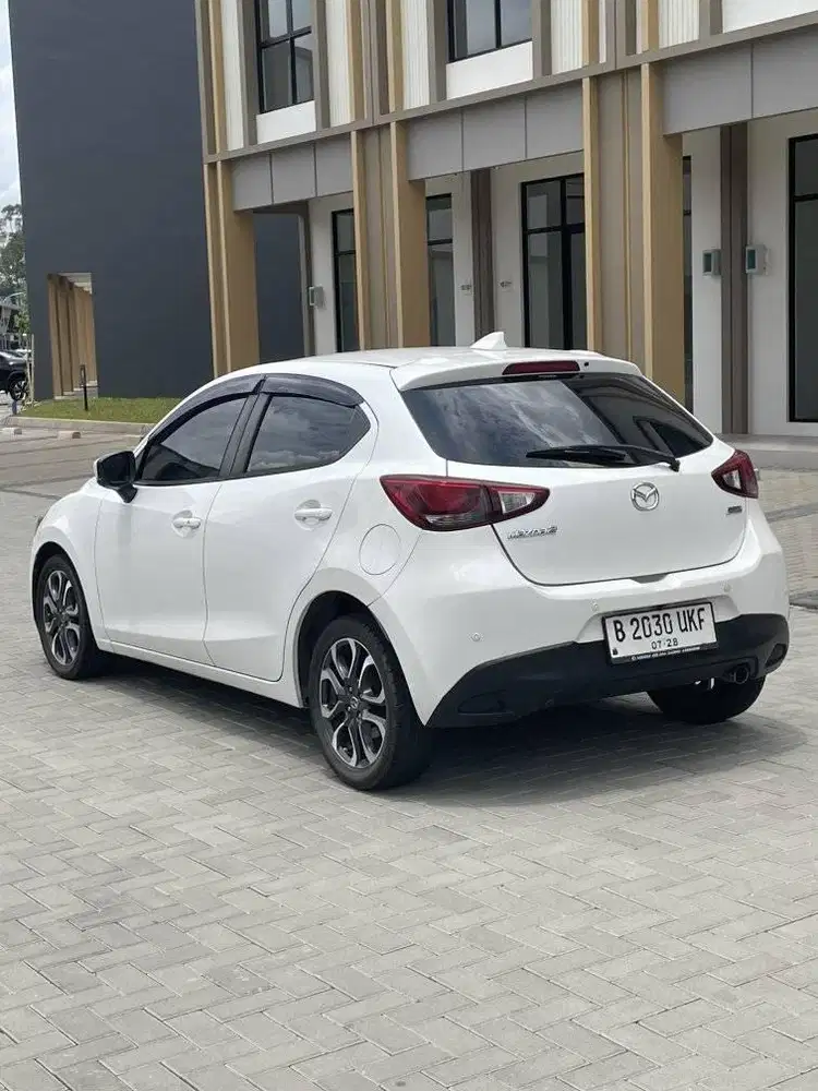 mazda 2 r at 2017
