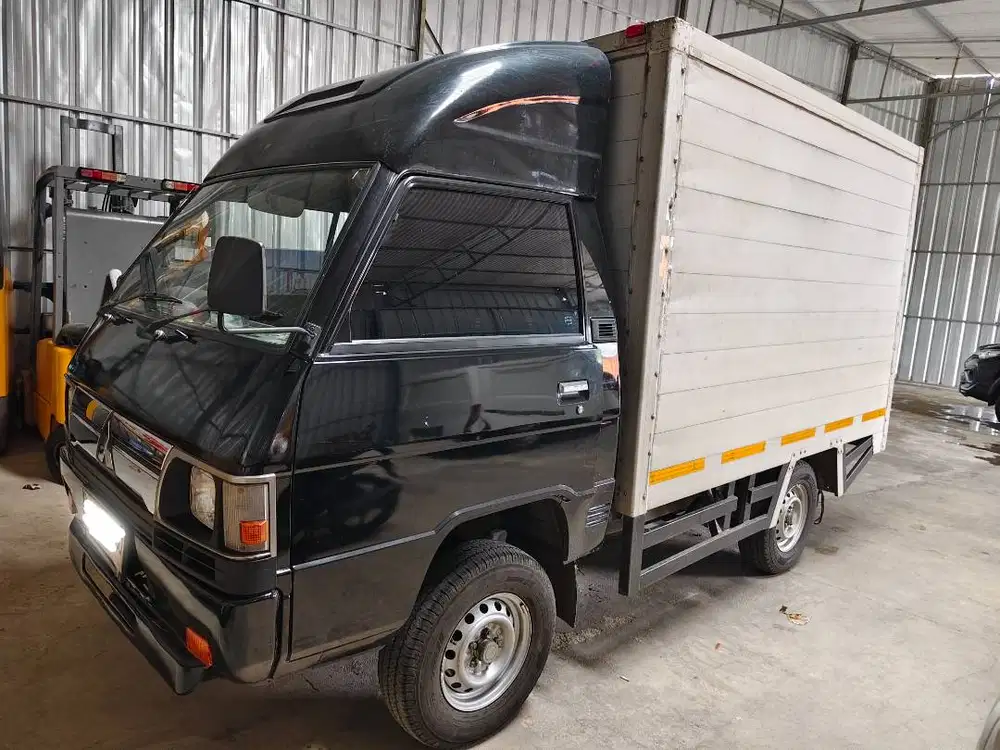 MITSUBISHI L300 SIAP DIAJAK BERTEMPUR