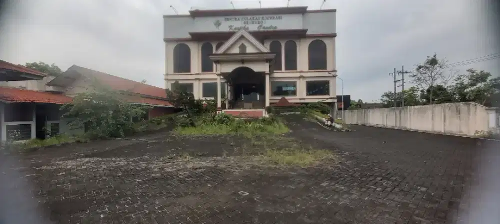 Gudang di Poros Jalan Raya Pandaan Malang