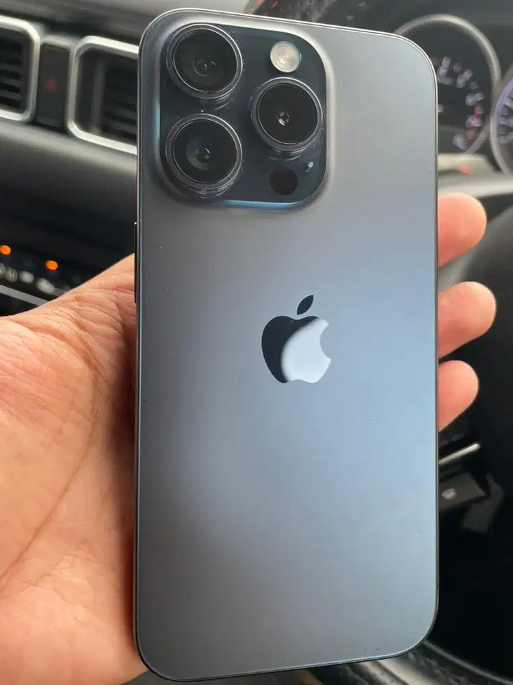 Iphone 15 pro blue ibox