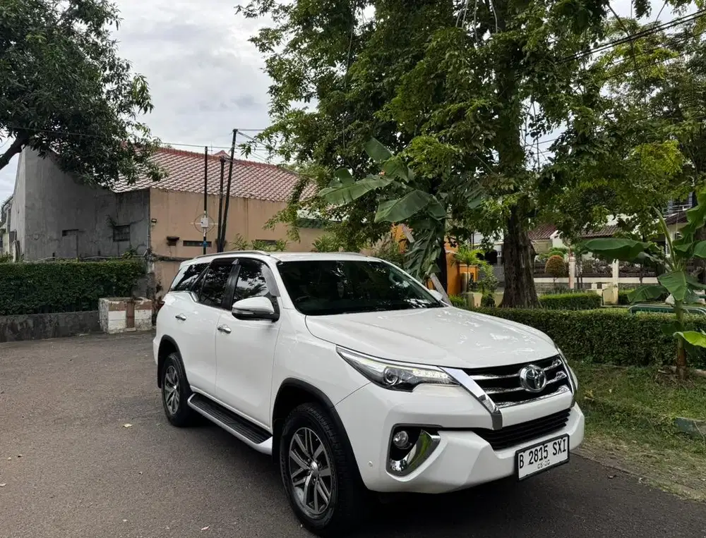 Fortuner 2.4 Vrz Diesel Matic 2016 Low Km