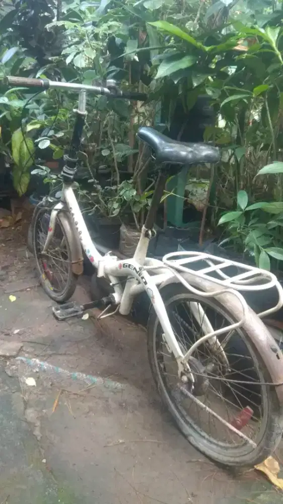 Sepeda bekas layak pakai