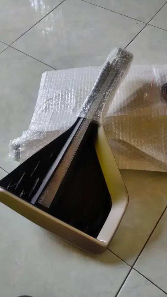 Lampu DRL + Cover Innova Zenix