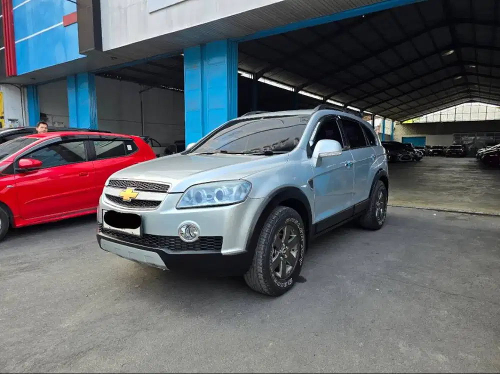 Chevrolet Captiva 2.4 LT Bensin AT Matic 2009