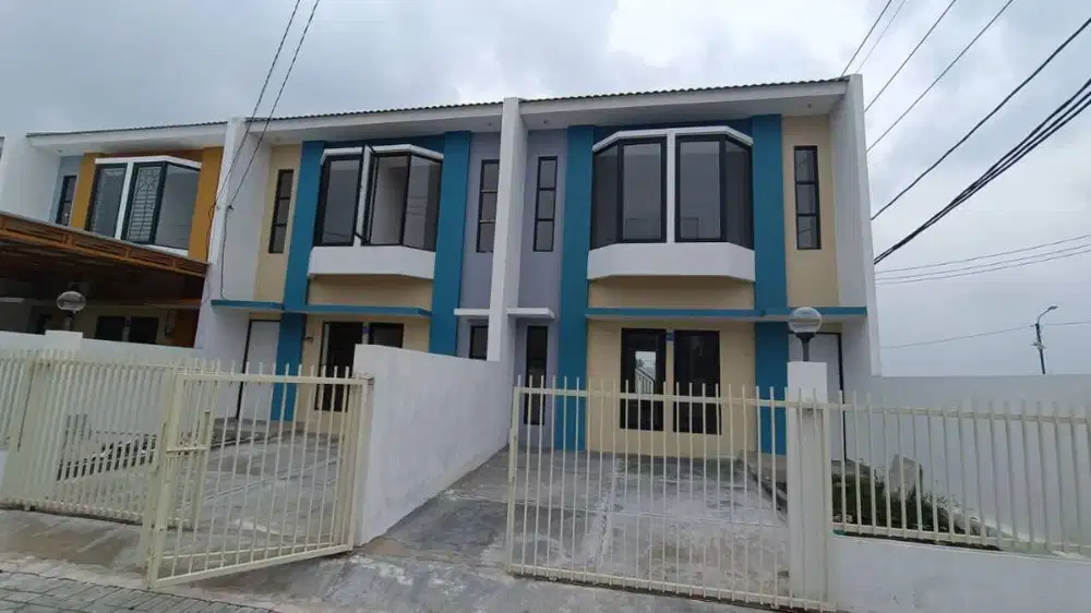 FREE DP FREE BIAYA2 RUMAH BARU 2 LANTAI DI JUANDA 15 MENIT KE RAYA MER