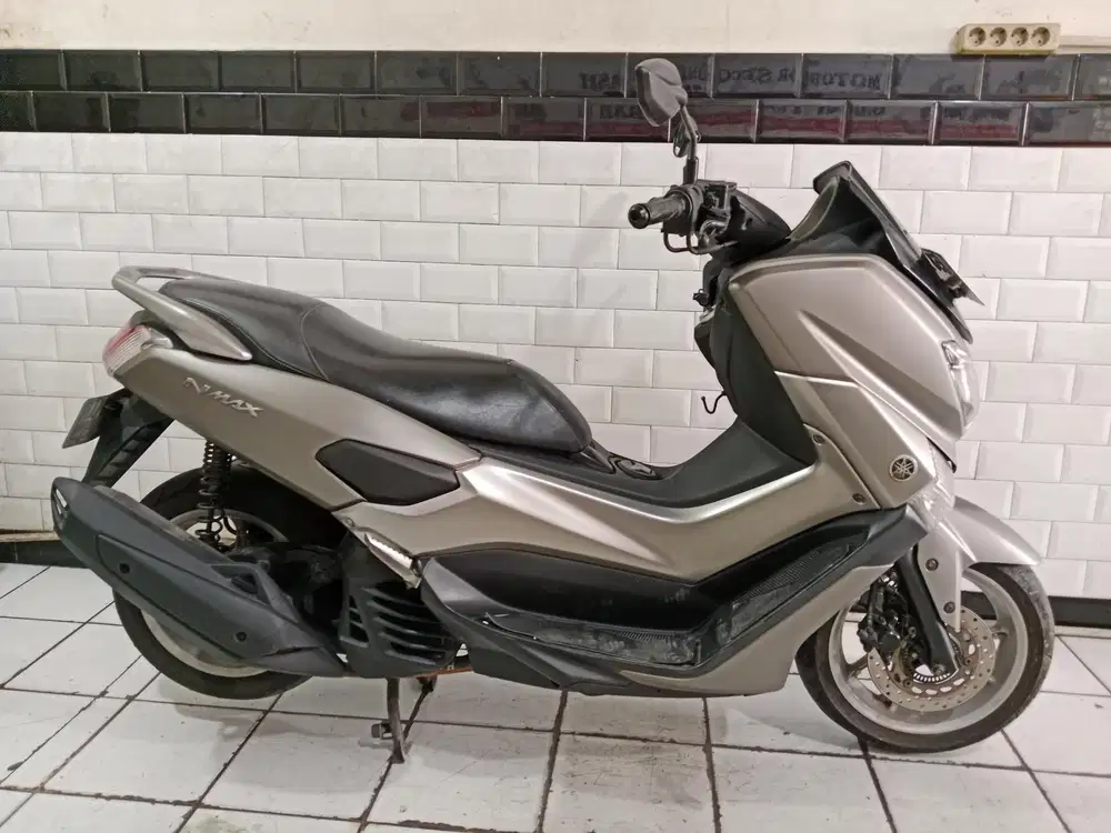 Nmax old non abs tahun 2016 lengkap bagus
