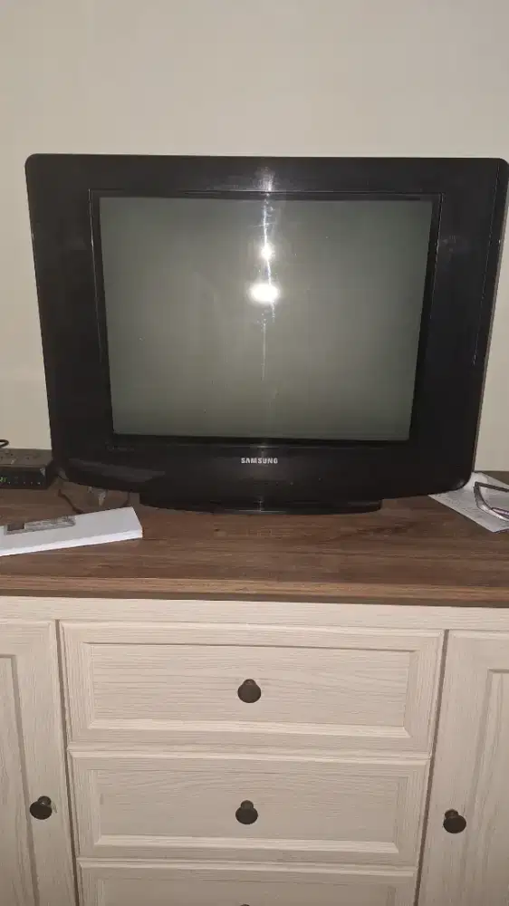 TV Samsung Flat 21 inci