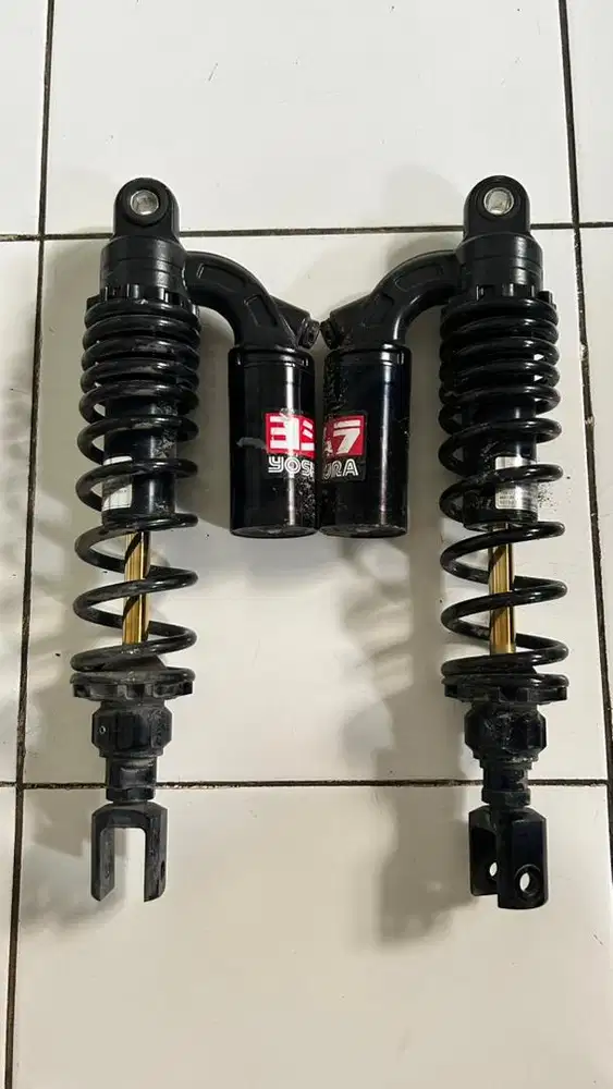 Shockbreaker Belakang Yoshimura 300mm