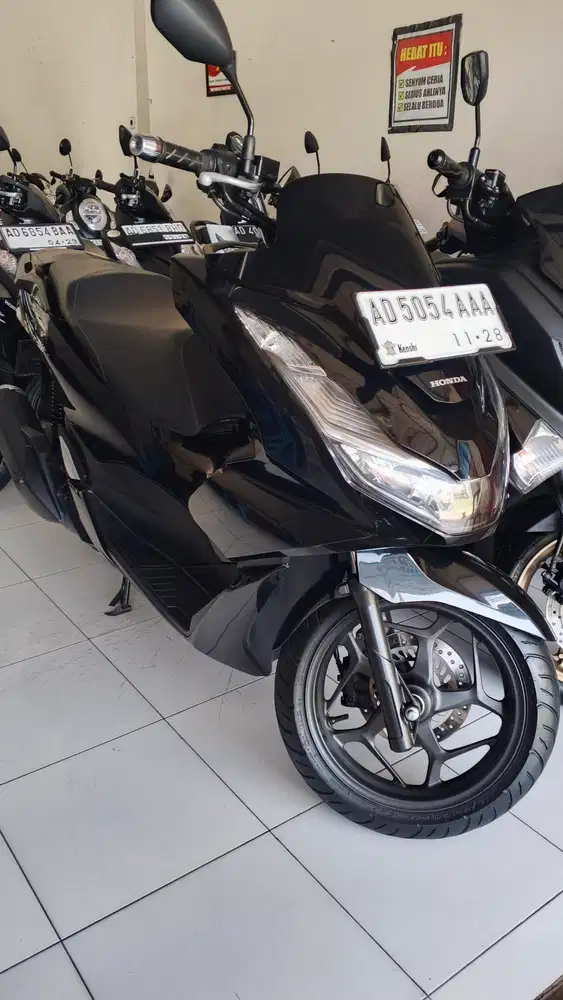 PCX 160 kilometer rendah murah