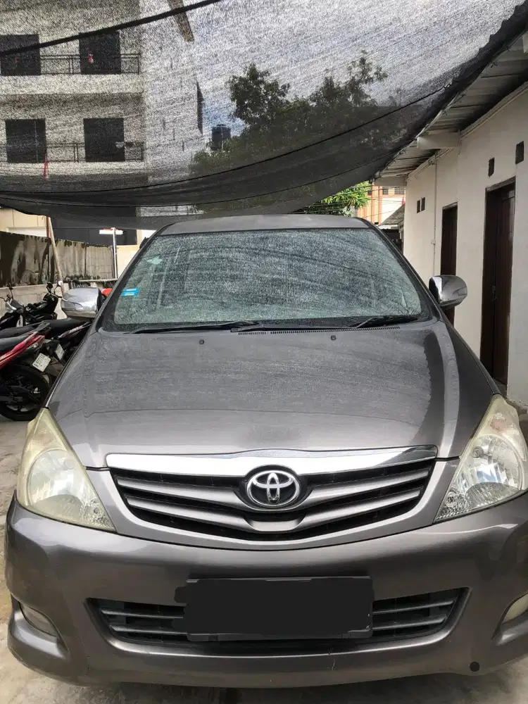Kijang Innova Luxury Type G