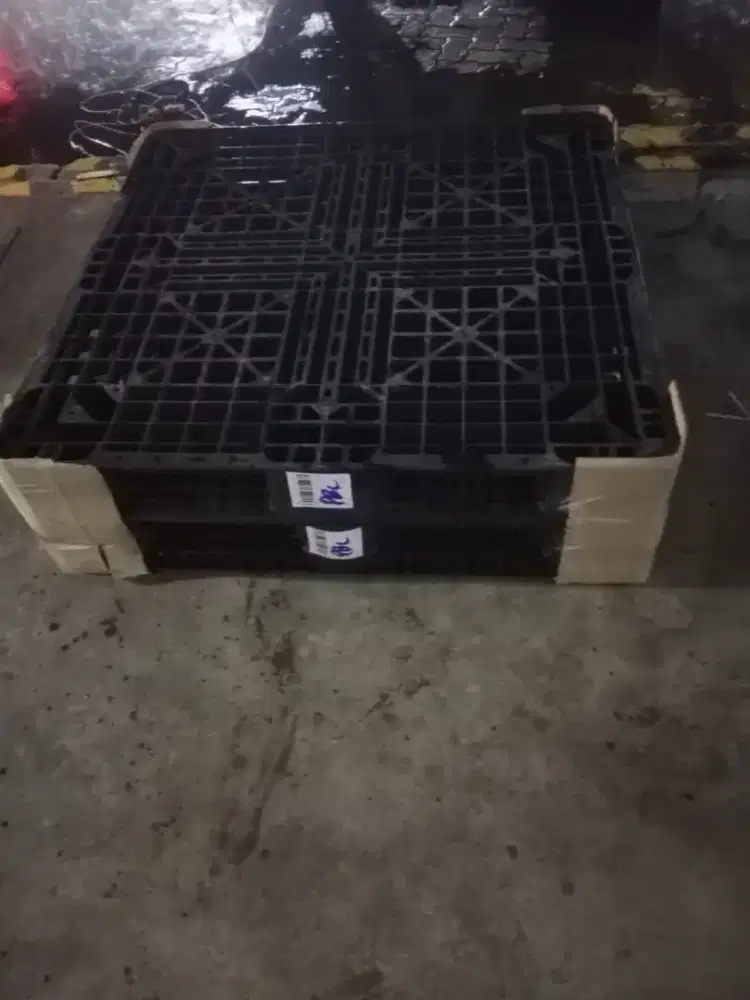 Pallet plastik baru dan bekas dengan kualitas yang terjamin