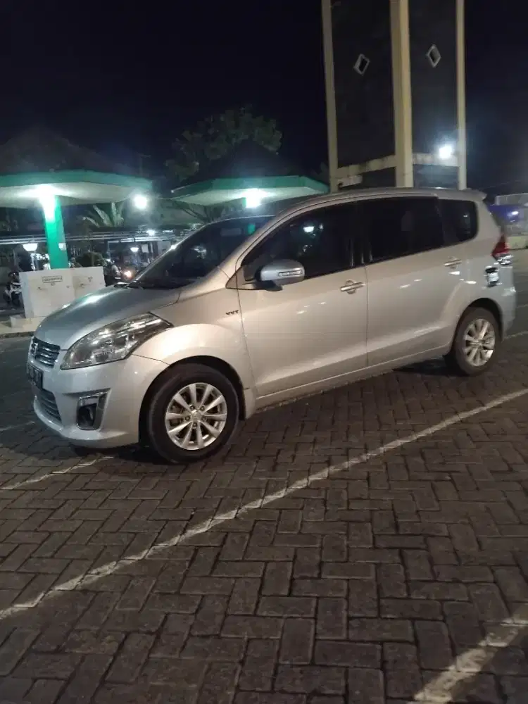 Di jual cepat ertiga gx 2013 matic