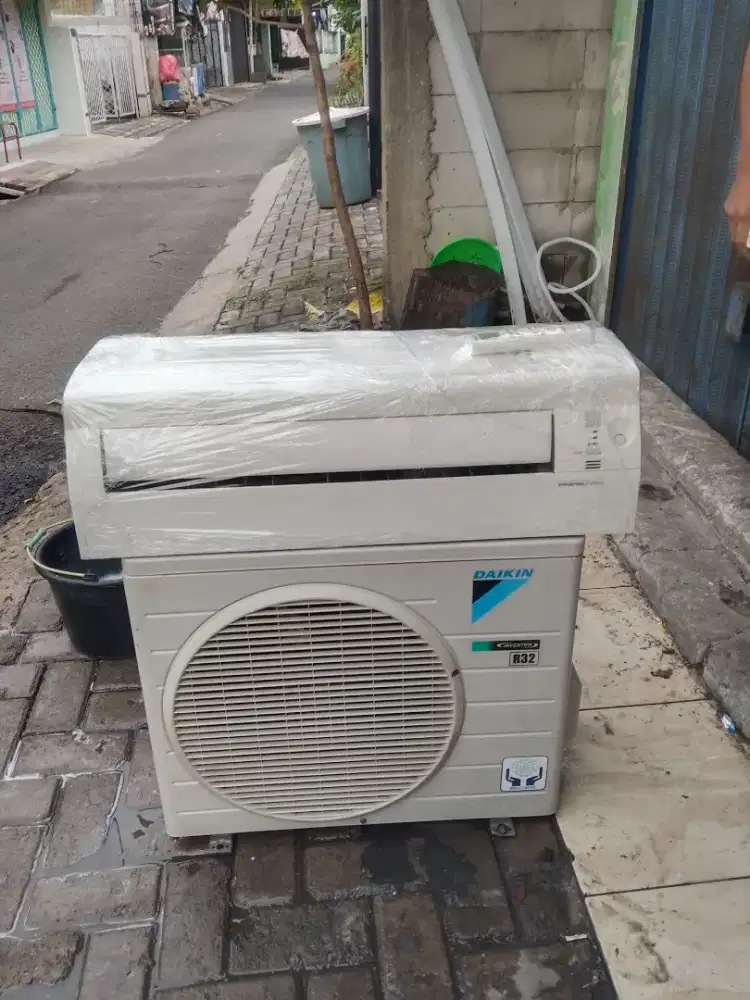 AC DAIKIN 1.5PK INVERTER