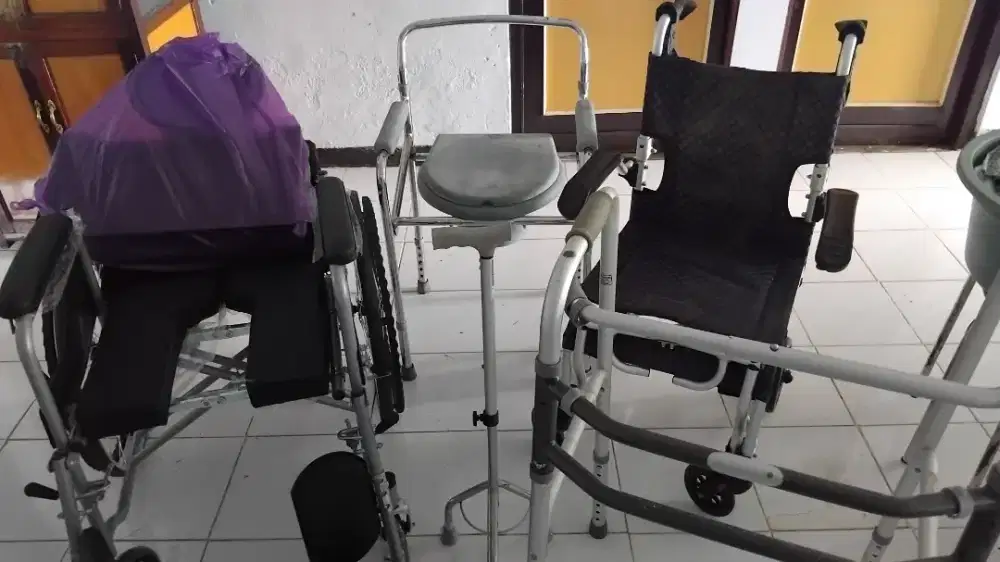 For sale 1 set package medical devices
Second/bekas