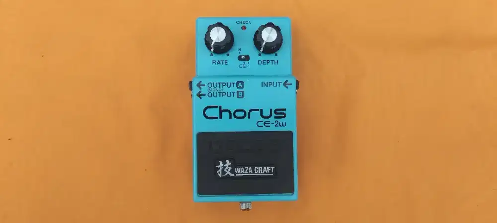 Guitar Effect BOSS Chorus CE-2W Waza Craft Japan