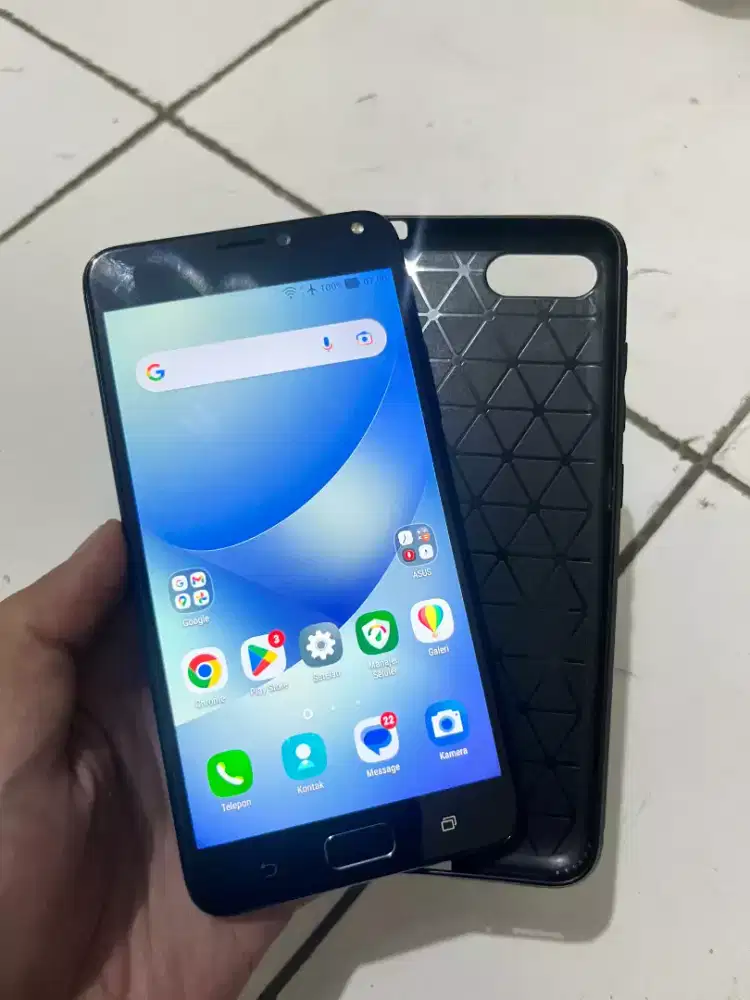 Asus Zenfone 4 Max Pro mulus like new