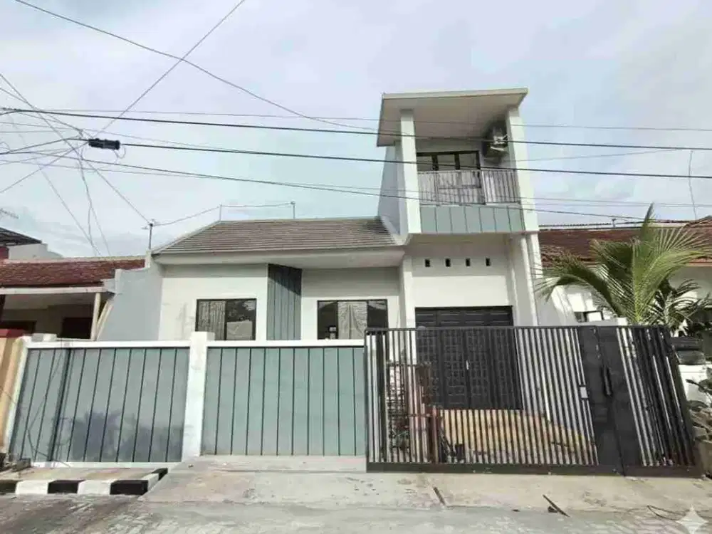 Rumah cantik sudah di renovasi siap pakai di Pondok Indrapsta