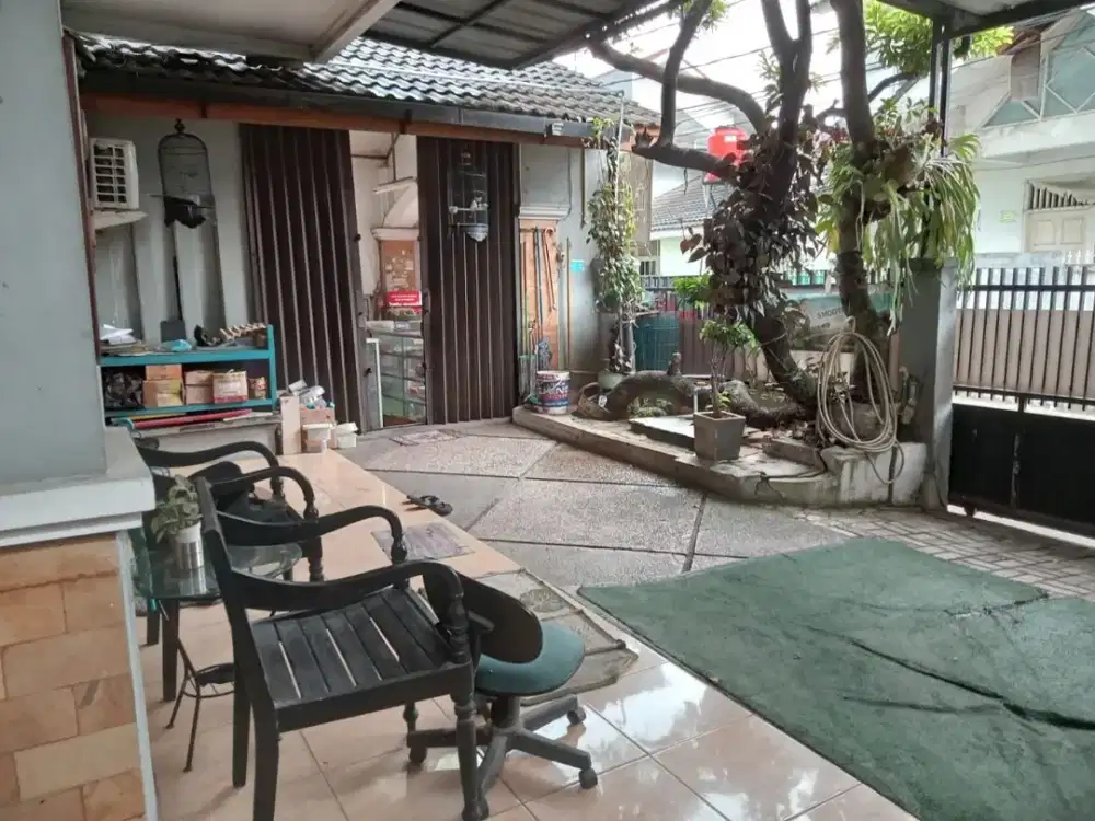 JUAL CEPAT RUMAH HOOK + TEMPAT USAHA DI PEKAYON JAYA BEKASI