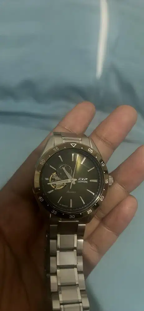 Jam Expedition E 6858