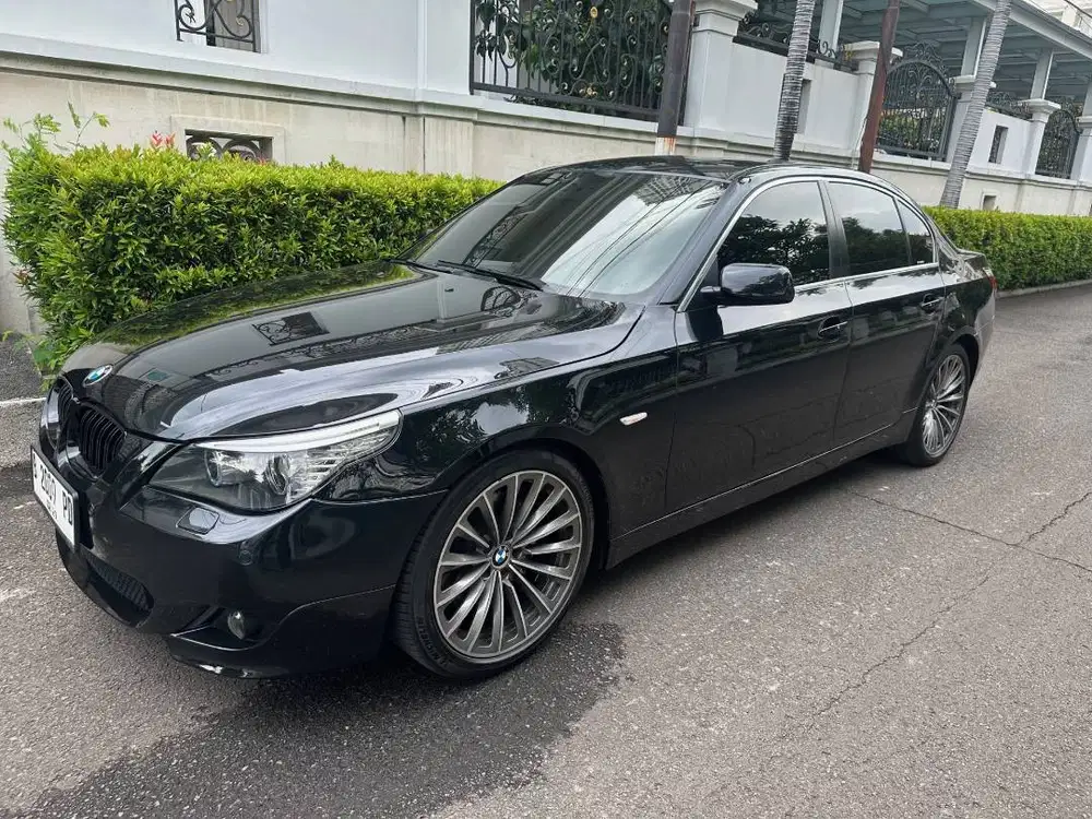 BMW 523i E60 LCI 2008, full m5 ori , mobil antik low km 32.000 record