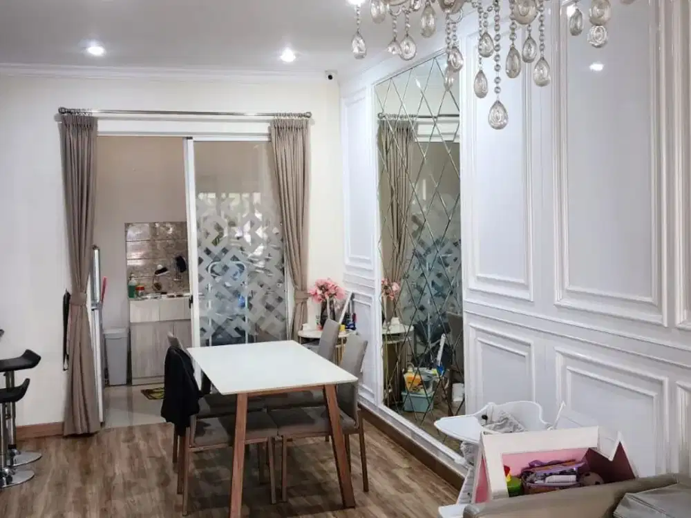 Rumah Dengan Design Yang Sangat Cantik Di Jalan Layar Permai Pik